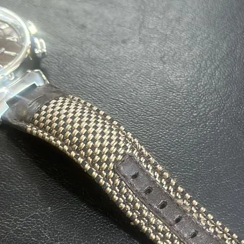 Louis Vuitton Q1021 44mm Stainless steel Brown 3