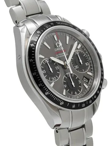 Omega Speedmaster Date 323.30.40.40.06.001 40mm Stainless steel Gray 2