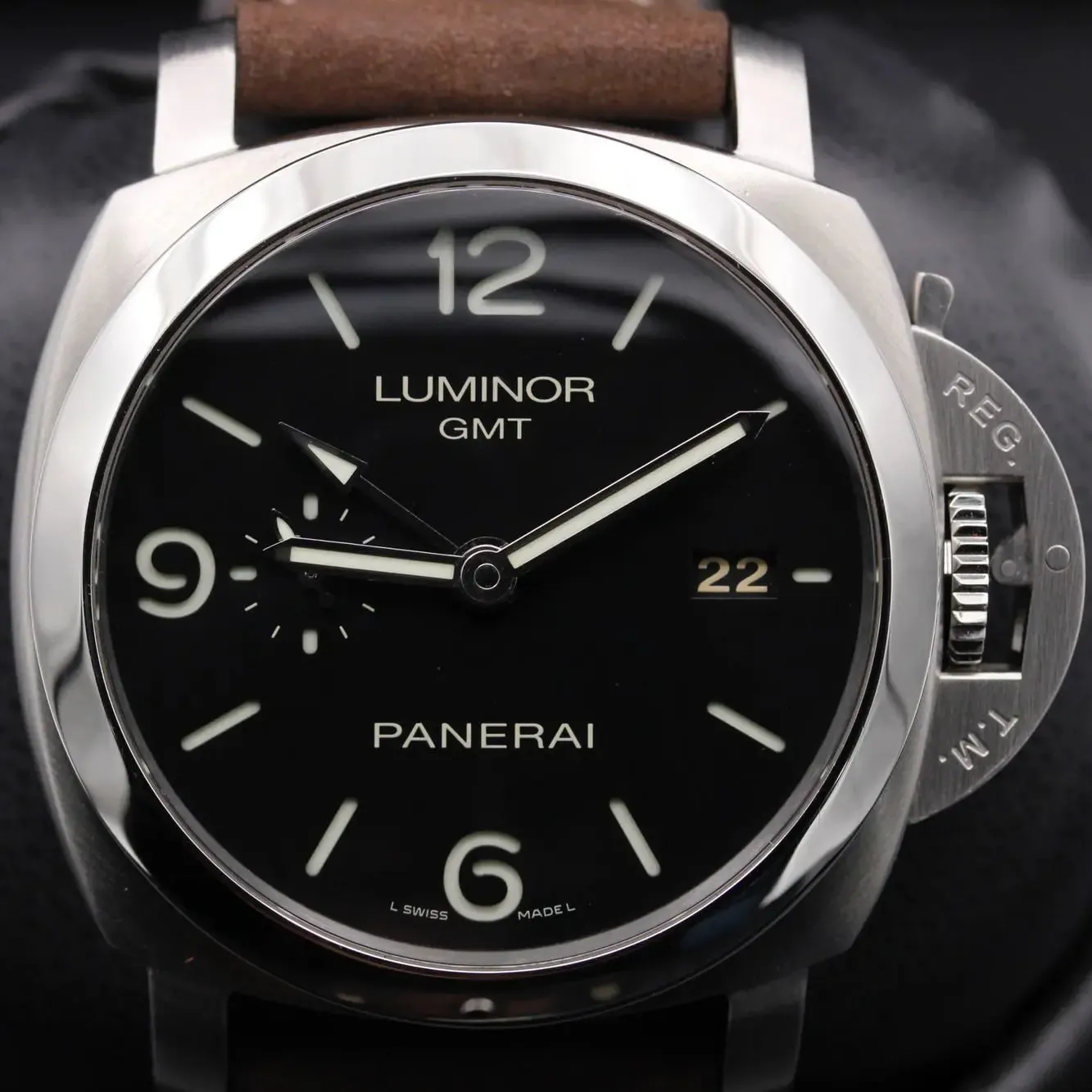 Panerai Luminor 1950 3 Days GMT Automa PAM 00329 44mm Stainless steel Black