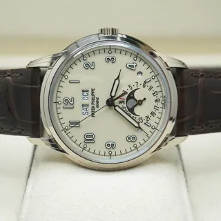 Patek Philippe Perpetual Calendar 5320G-001 White gold