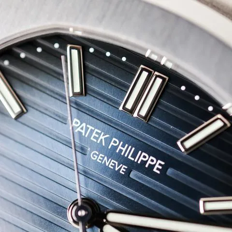 Patek Philippe Nautilus 5711/1A-010 40mm Stainless steel Blue 1