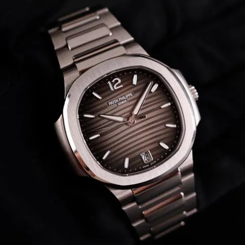 Patek Philippe Nautilus 7118/1A-011 35mm Stainless steel Gray