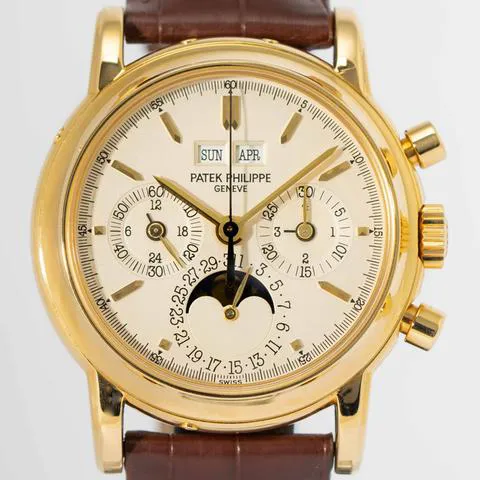 Patek Philippe Perpetual Calendar Chronograph 3970E 36mm Yellow gold Silver 2