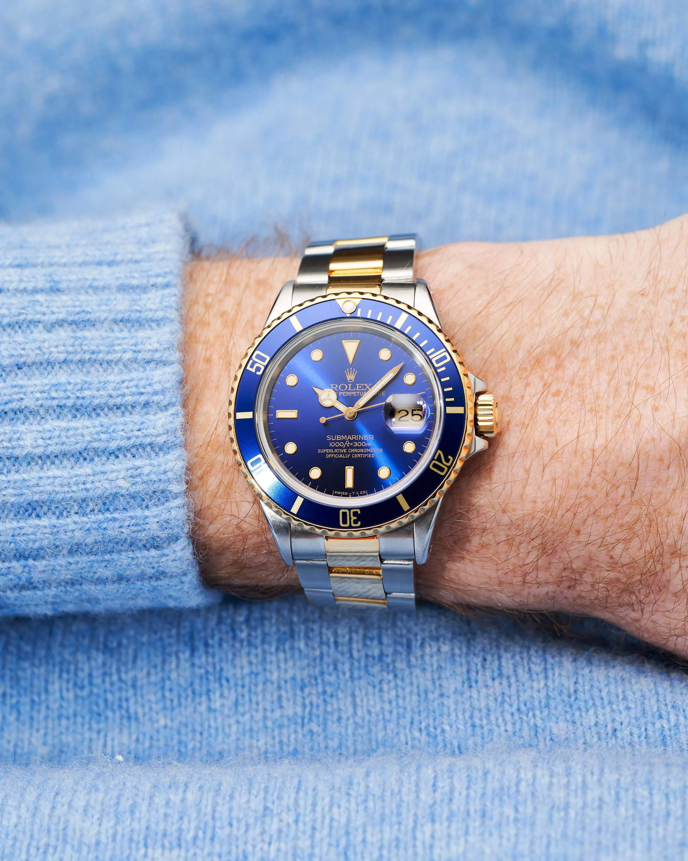 Rolex Submariner 16803 40mm Yellow gold and Stainless steel Blue 1