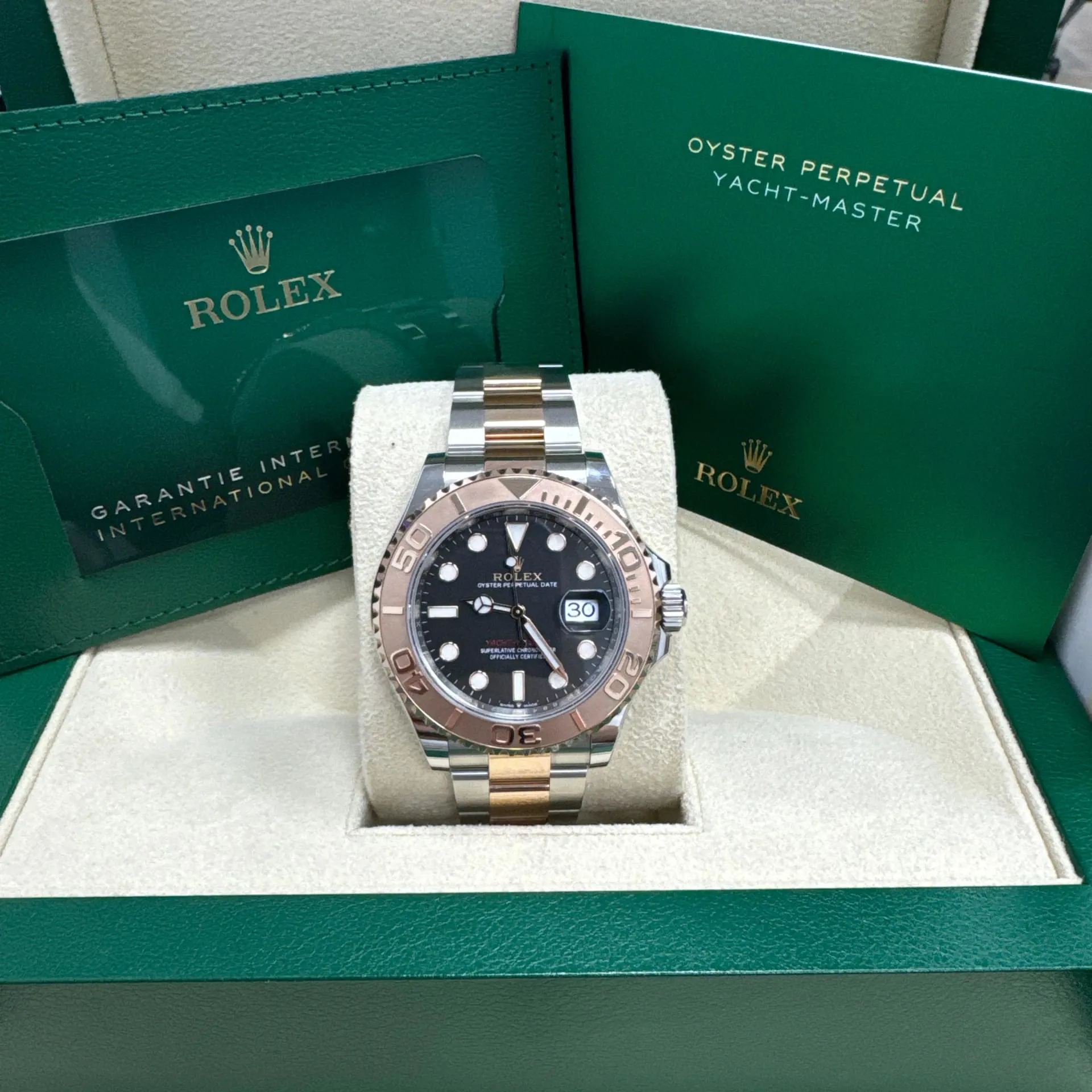 Rolex Yacht-Master 126621-0002 40mm Oystersteel and Everose gold Black