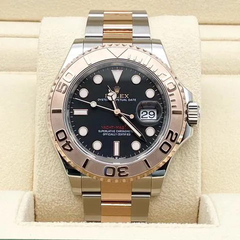 Rolex Yacht-Master 40 126621 40mm Yellow gold and Stainless steel Black