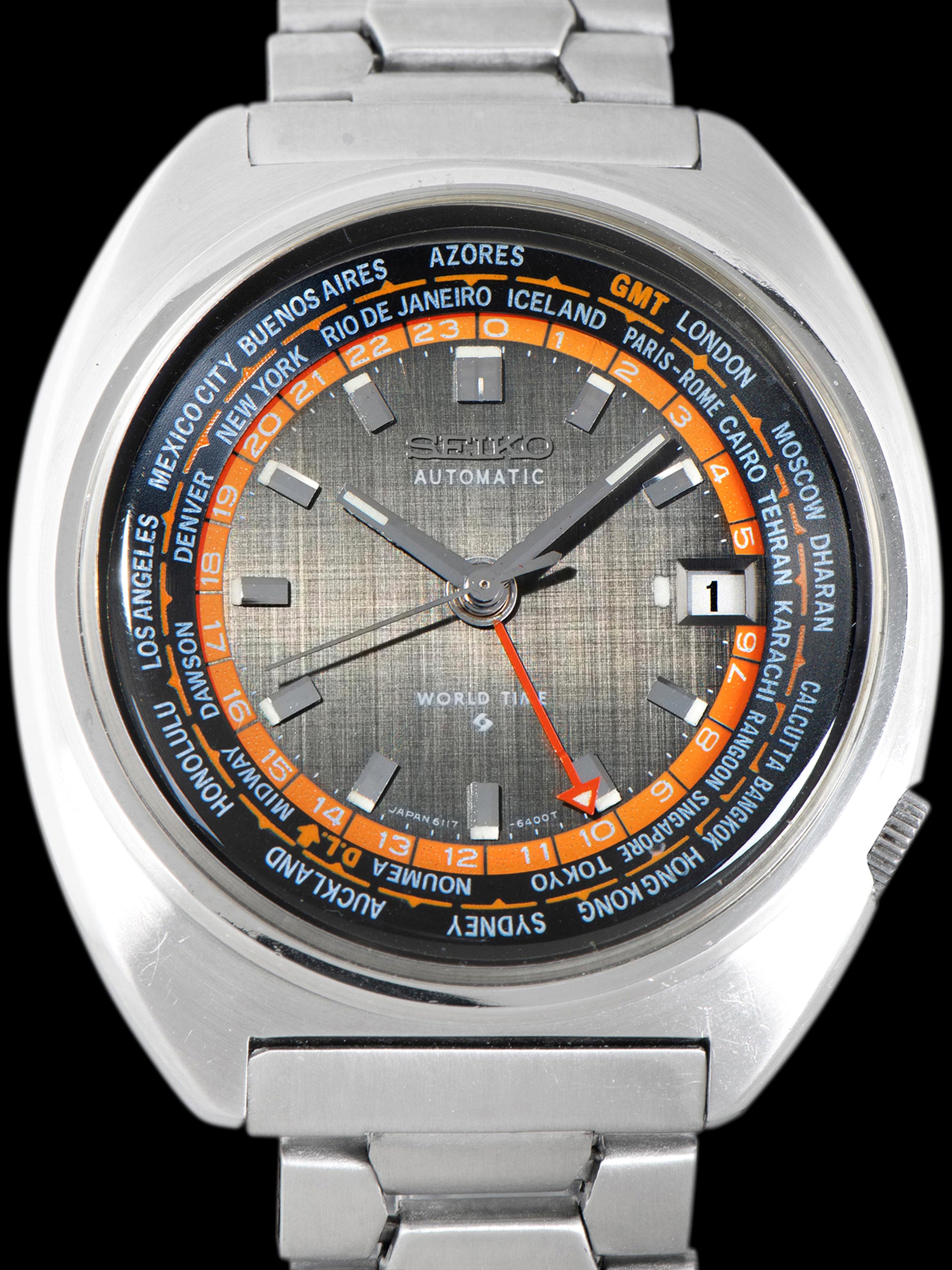 Seiko World Time 6117-6400 Stainless steel Black 1969 United