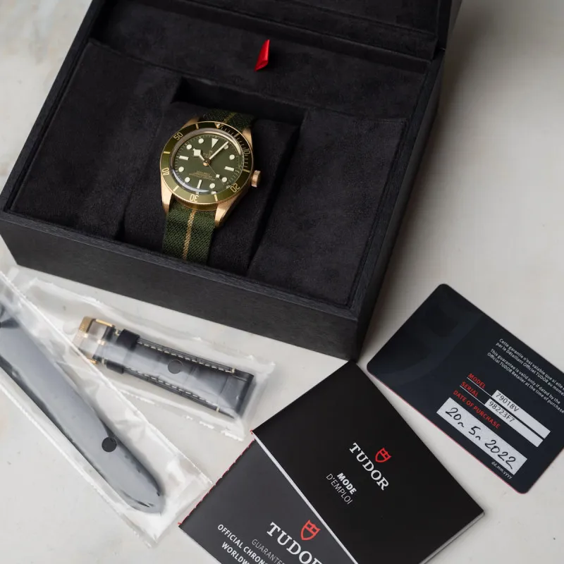 Tudor Black Bay 58 79018V 39mm Yellow gold Green 4