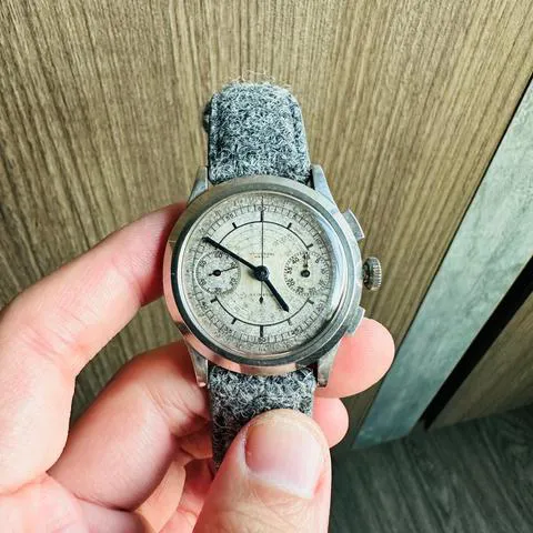 Universal Genève 37mm Stainless steel 12