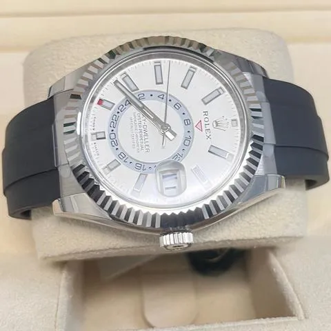 Rolex Sky-Dweller 336239 42mm White gold White 3