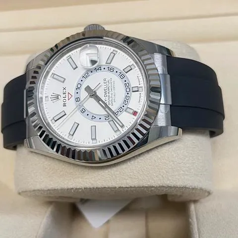 Rolex Sky-Dweller 336239 42mm White gold White 4