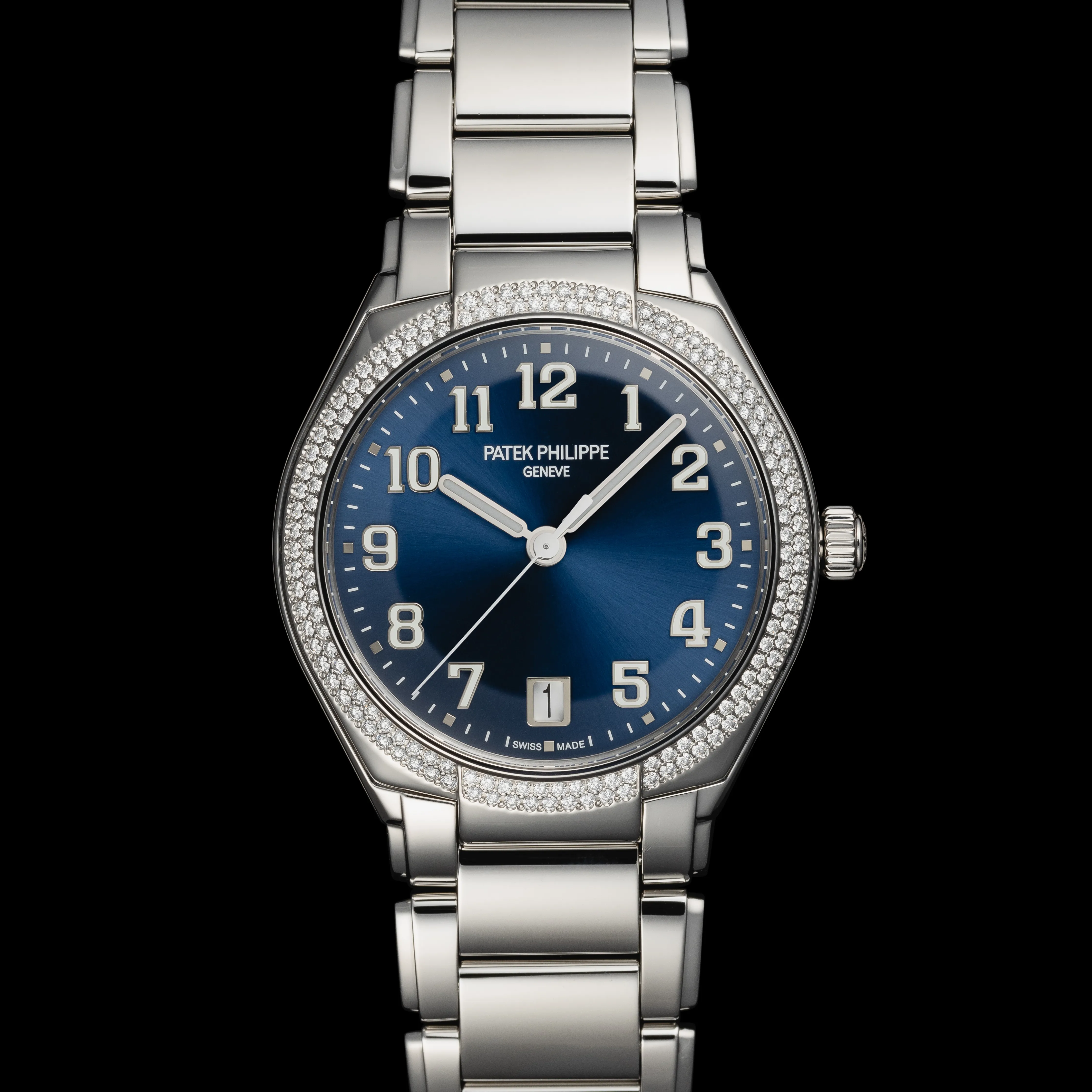 Patek Philippe Twenty~4 7300/1200A-001 35mm Stainless steel Blue