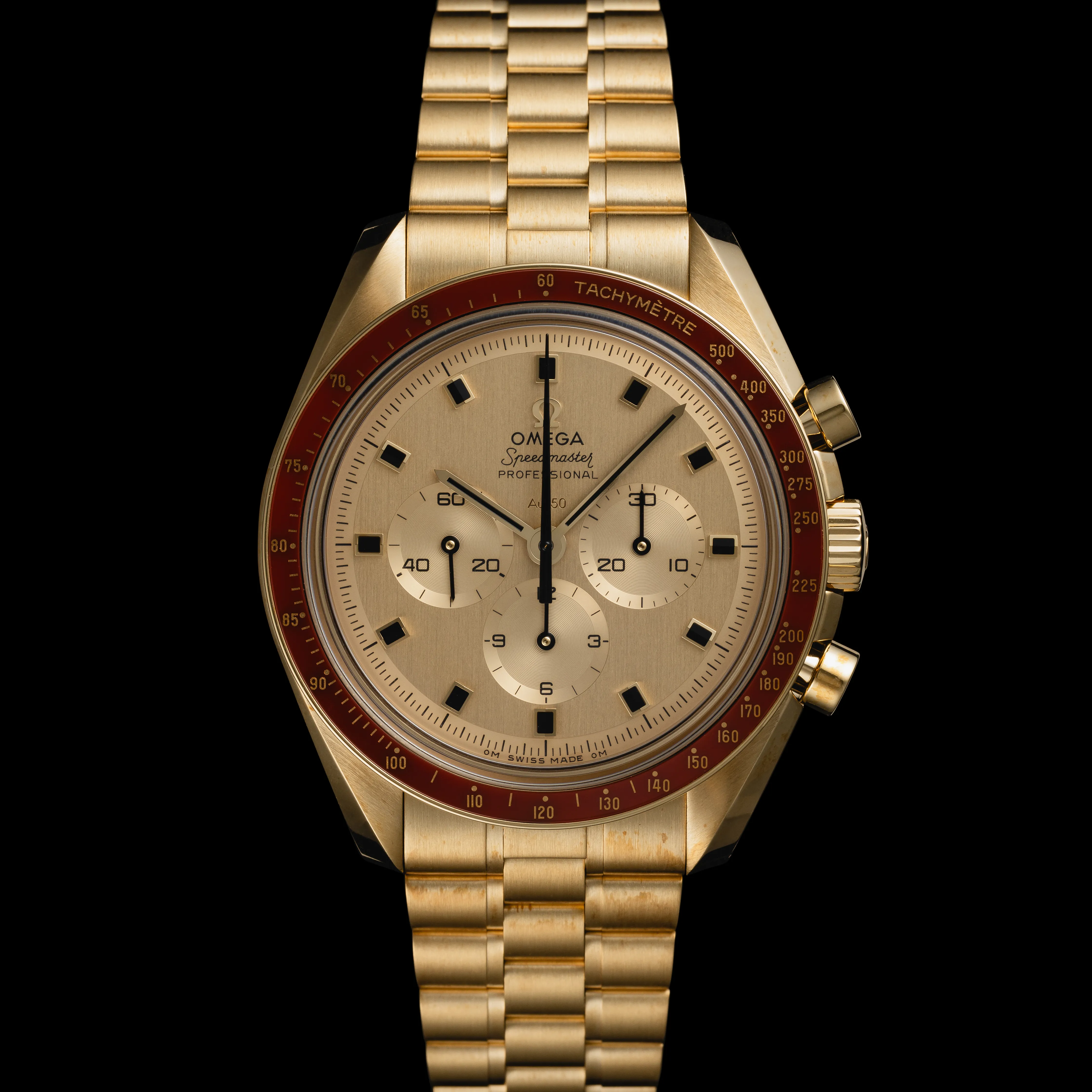 Omega Speedmaster Moonwatch 310.60.42.50.99.001 40mm 18k yellow gold Yellow