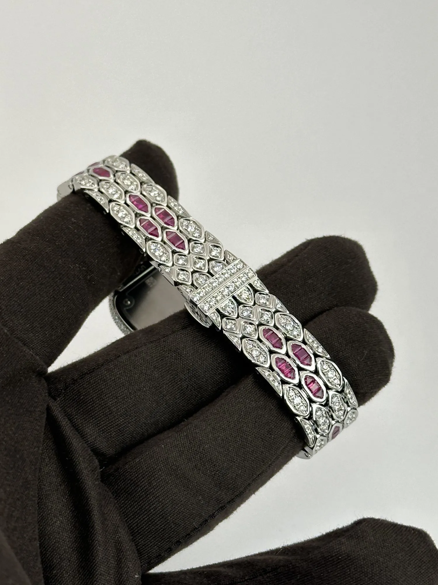 Bulgari Serpenti 33mm Diamond and Ruby-set 5