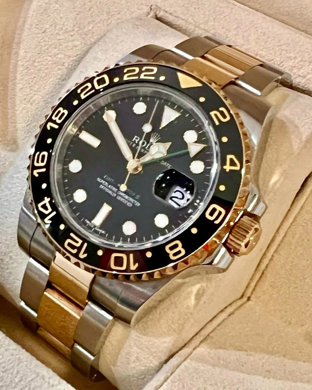 Rolex GMT-Master II 116713LN 40mm Yellow gold and Stainless steel Black 6