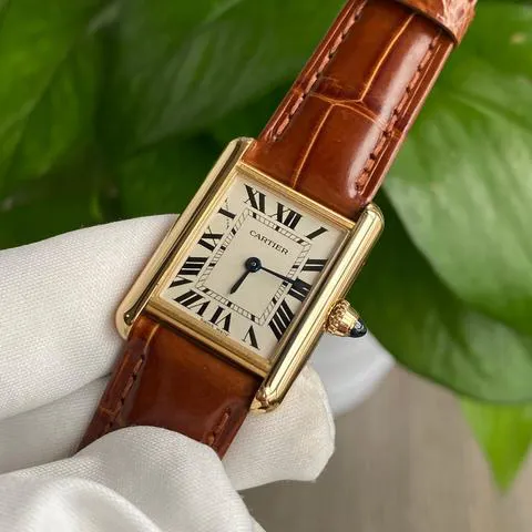 Cartier Tank W1529856 29.5mm Yellow gold Silver 3