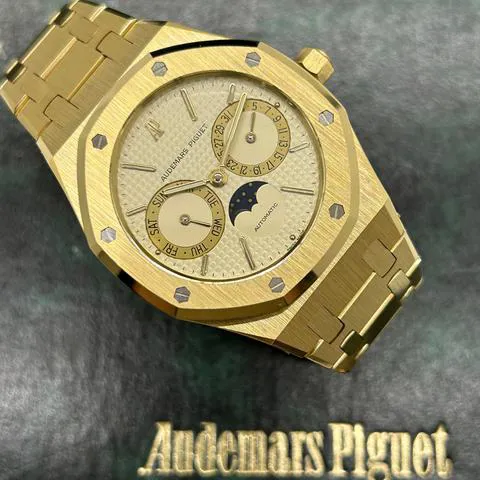 Audemars Piguet Royal Oak 25594BA 36mm Yellow gold White