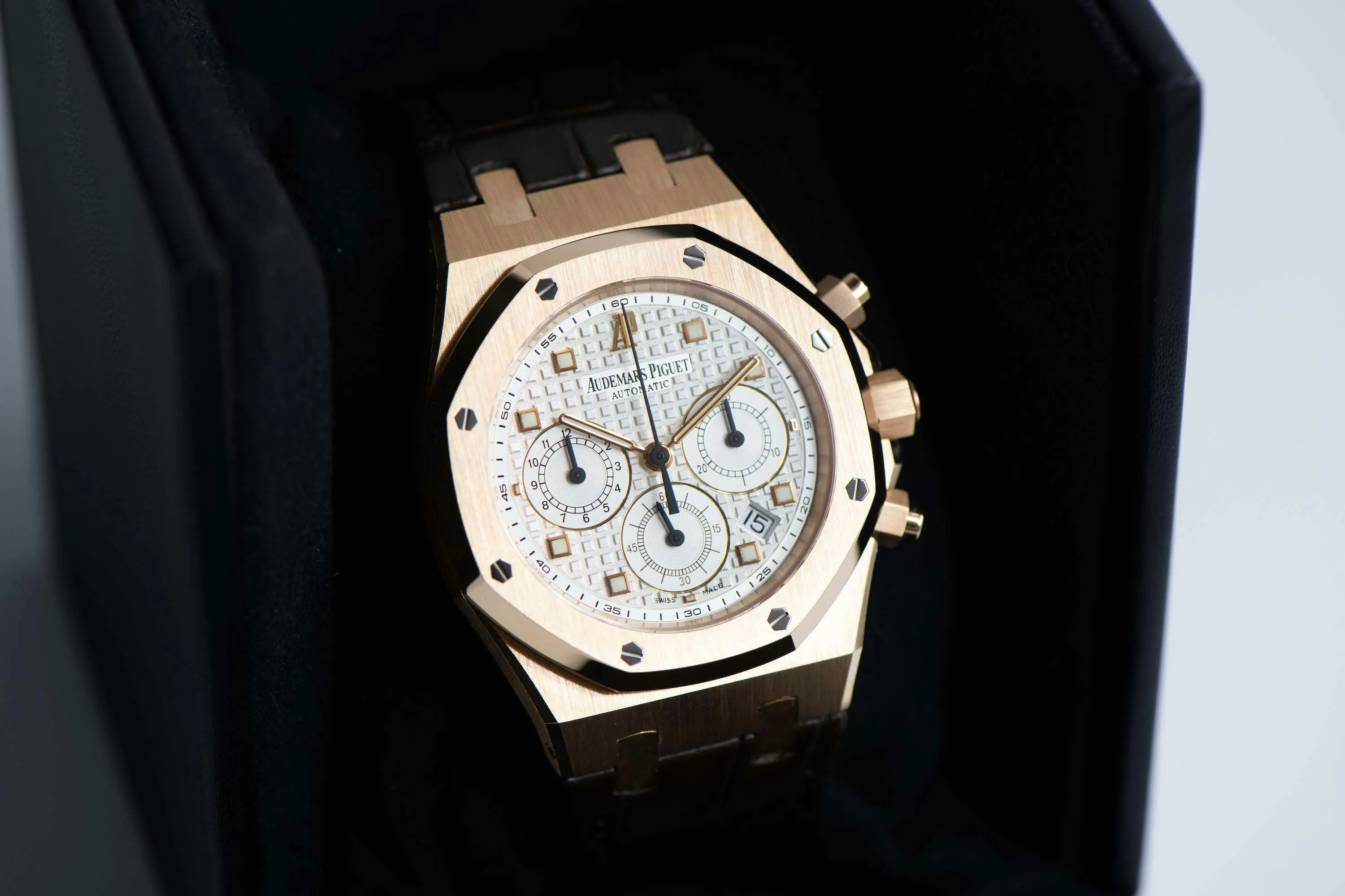 Audemars Piguet Royal Oak 26022OR.OO.D088CR.01 39mm Rose gold Silver 3