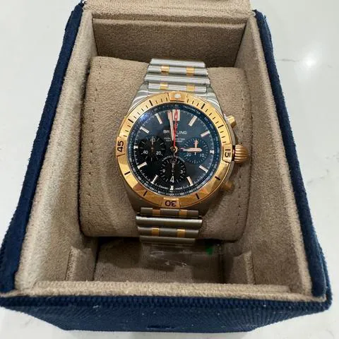 Breitling Chronomat UB0134101B1U1 42mm Yellow gold and Stainless steel Gray