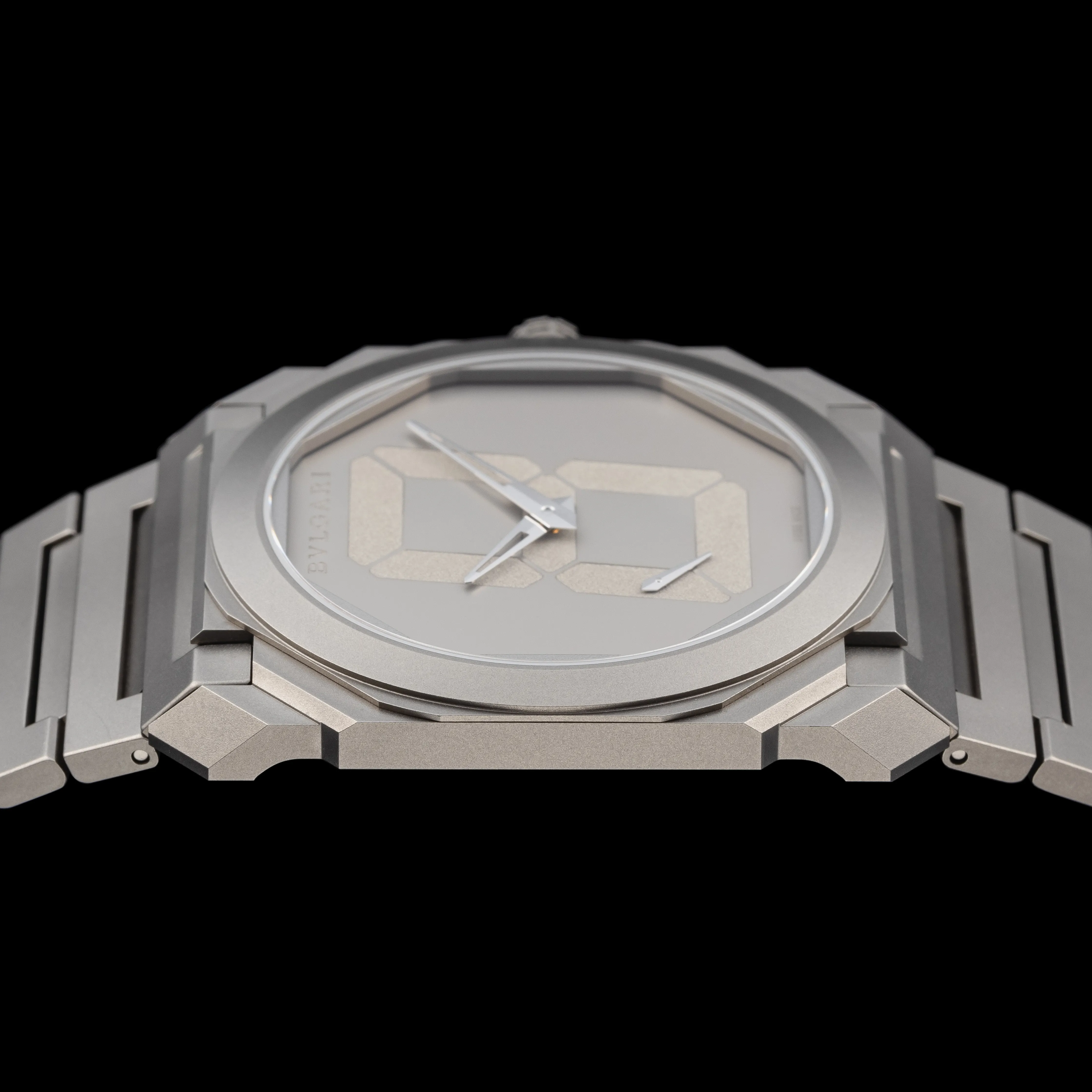 Bulgari Octo Finissimo BGO 40 TXT 40mm Titanium 3