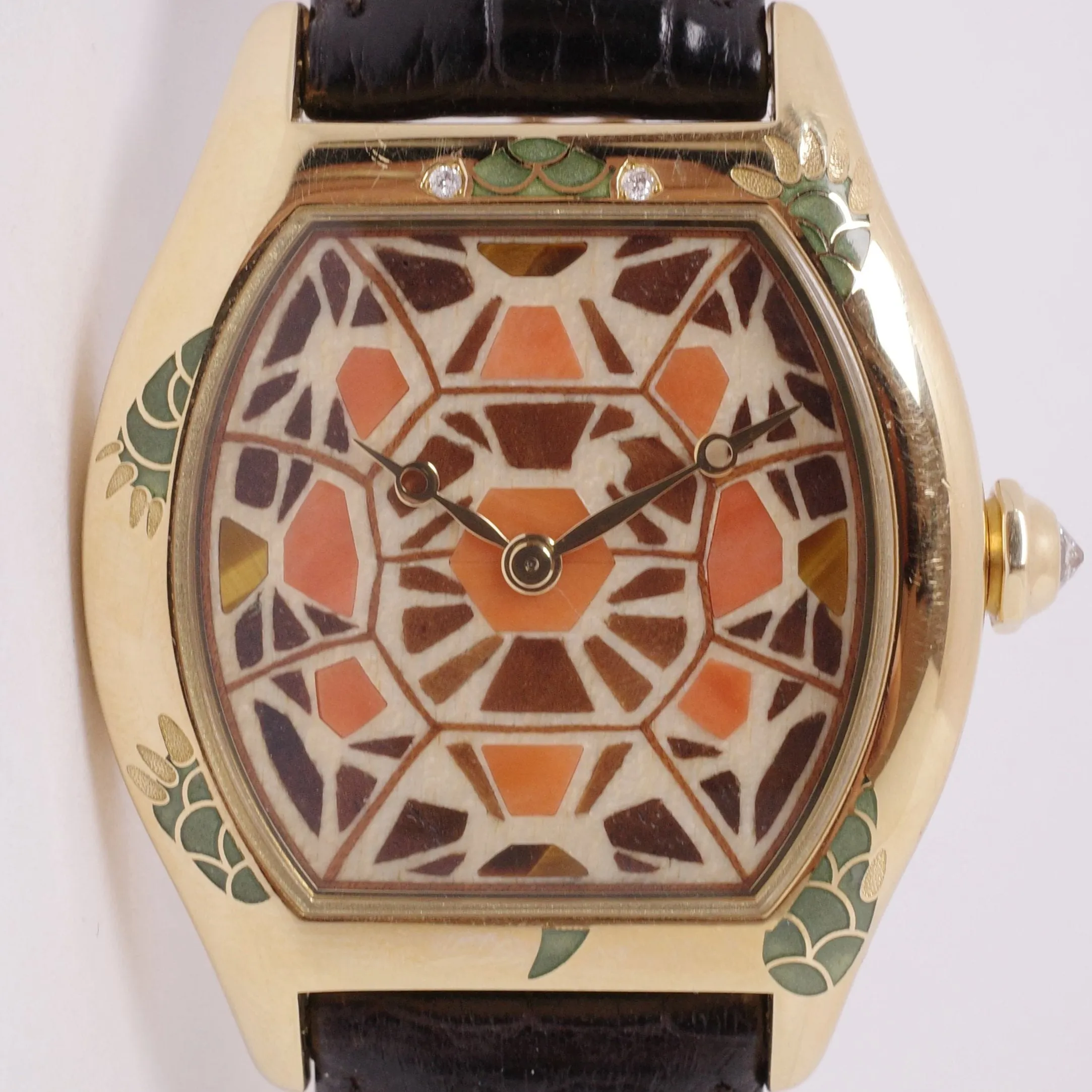 Cartier Tortue 34mm Yellow gold Brown