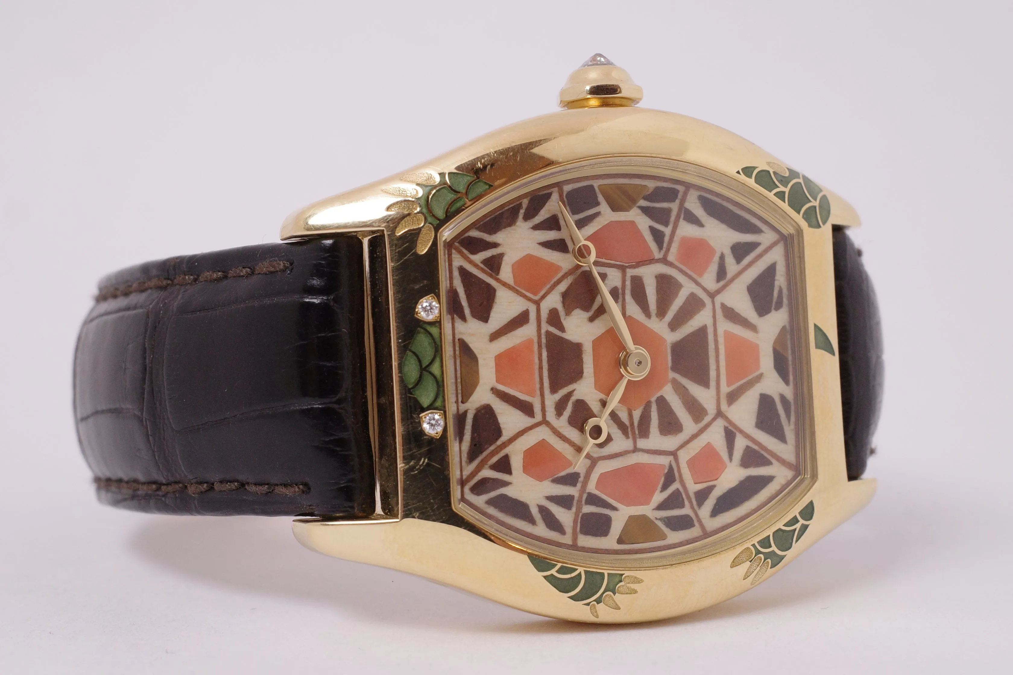 Cartier Tortue 34mm Yellow gold Brown 4