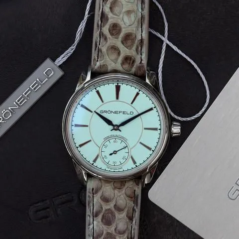 Grönefeld 1941 39.5mm Stainless steel Turquoise