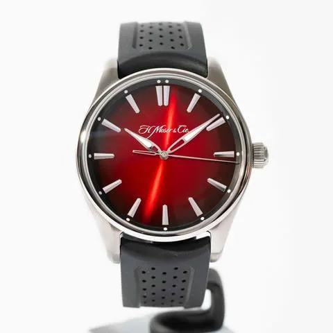 H. Moser & Cie. Pioneer 3200-1207 43mm Stainless steel Red