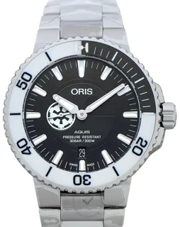 Oris Aquis Small Second 01 743 7734 4184-Set MB Stainless steel Black