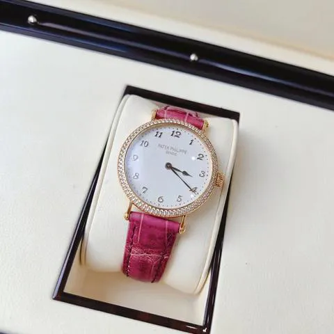 Patek Philippe Calatrava 7200/200R-001 34.5mm Rose gold White 2