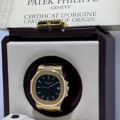 Patek Philippe Nautilus 3700 42mm Yellow gold Black 5