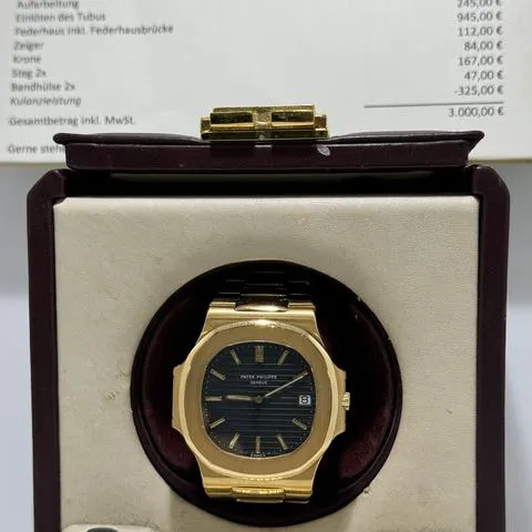 Patek Philippe Nautilus 3700 42mm Yellow gold Black 6