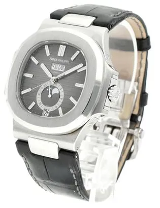 Patek Philippe Nautilus 5726A-001 40.5mm Stainless steel Black 1