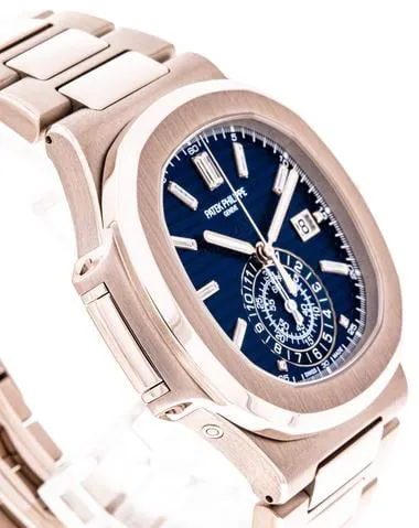 Patek Philippe Nautilus 5976/1G-001 41mm White gold Blue 4