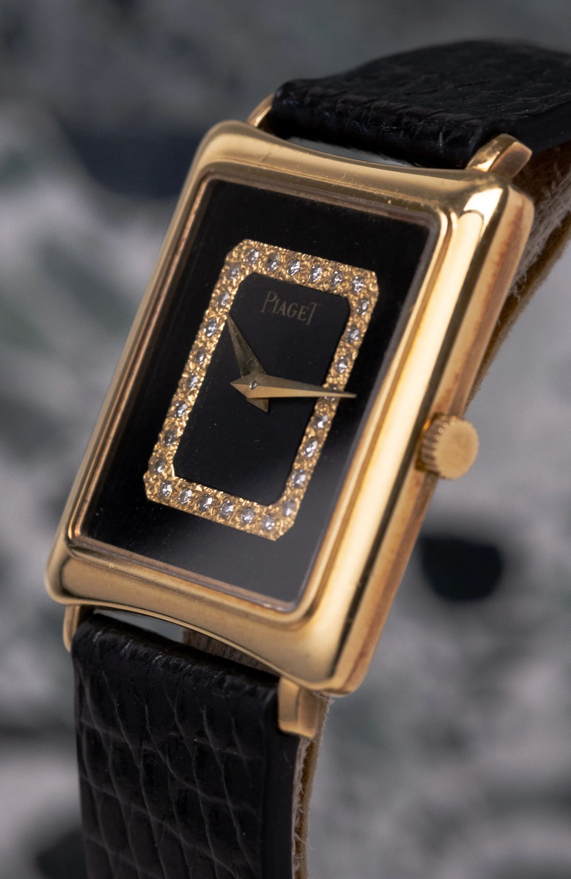 Piaget 9254 24mm Yellow gold Black 12