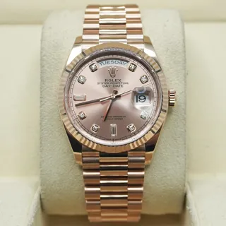 Rolex Day-Date 36 128235-0009 36mm Rose gold Pink