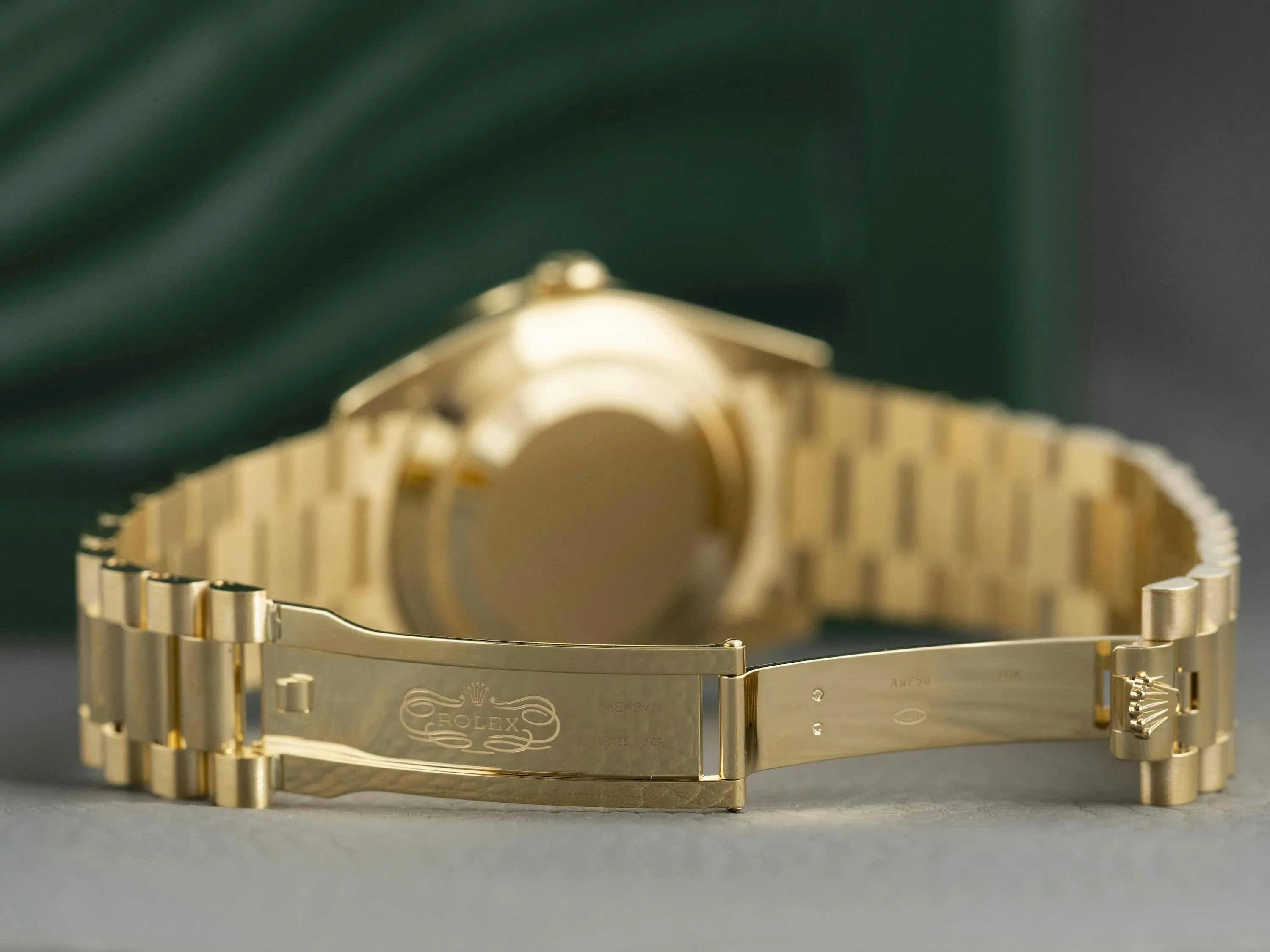 Rolex Day-Date 40 228348RBR 40mm Yellow gold and Diamond Green 14