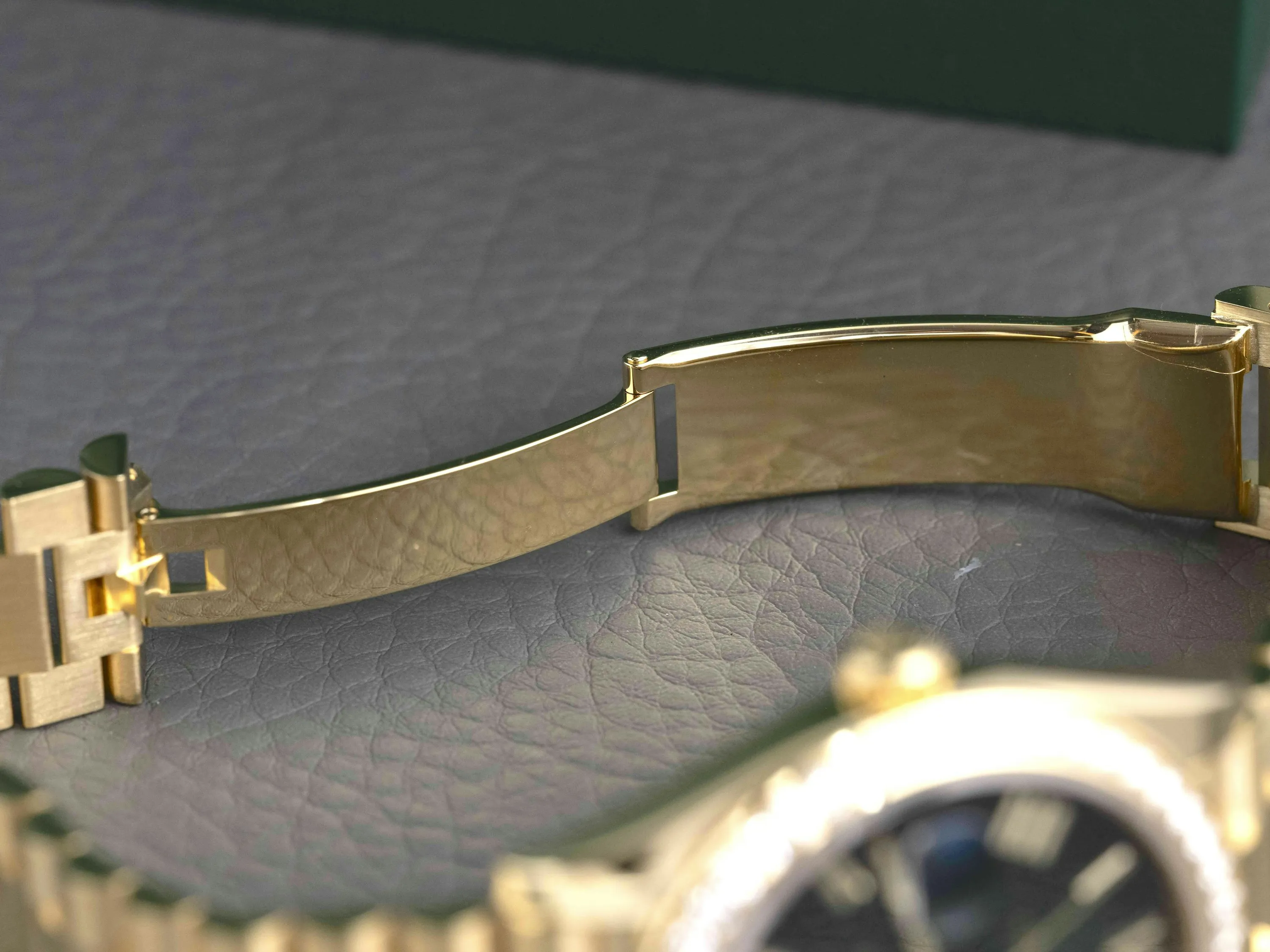 Rolex Day-Date 40 228348RBR 40mm Yellow gold and Diamond Green 16