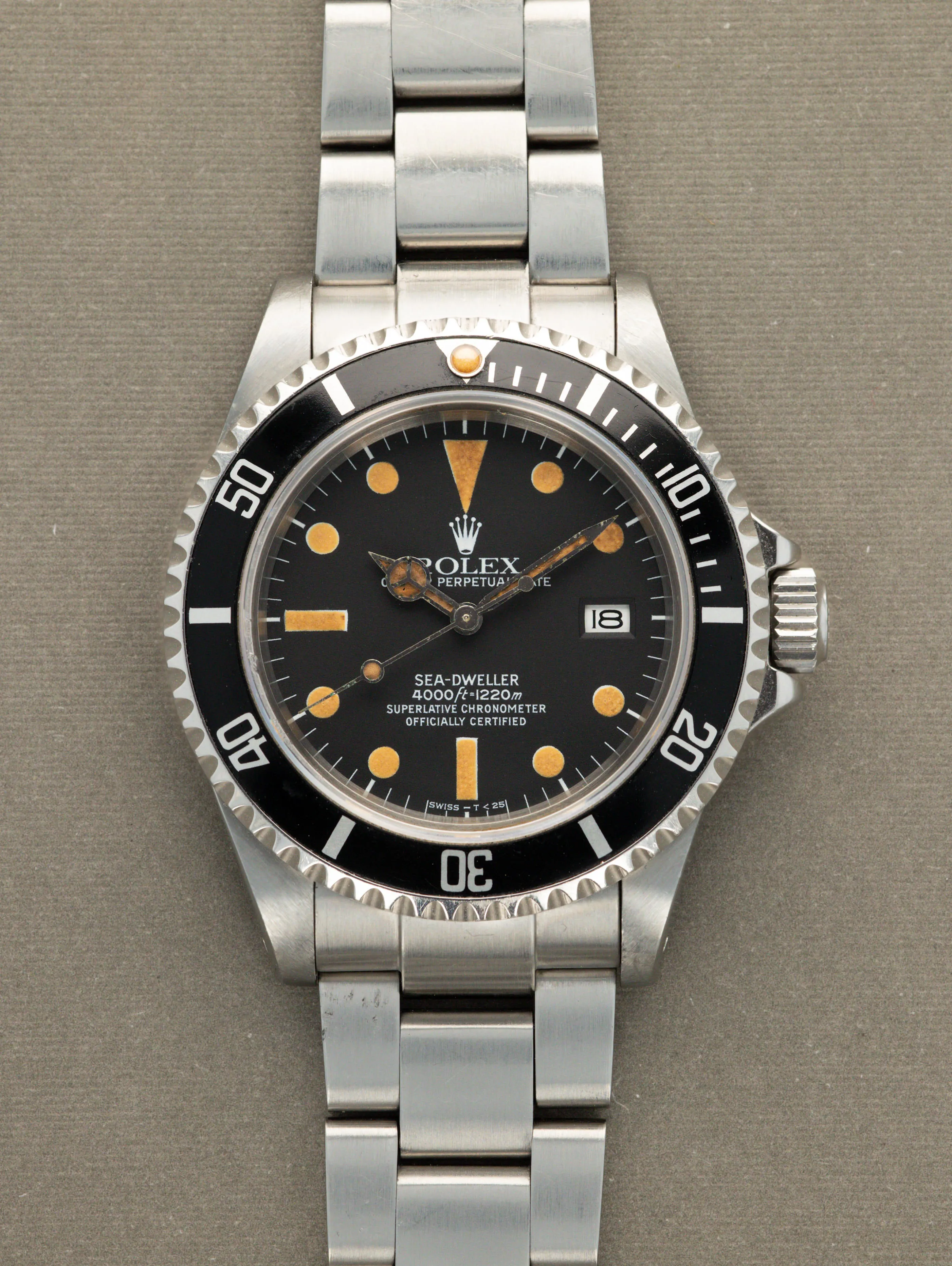 Rolex Sea-Dweller 16660 40mm Stainless steel Black