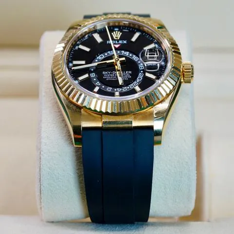 Rolex Sky-Dweller 326238 42mm Yellow gold Black 6