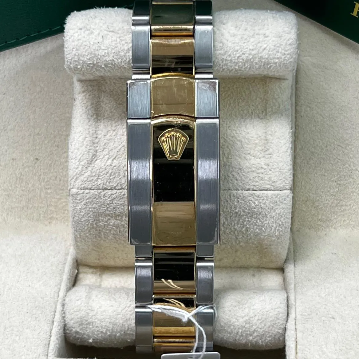 Rolex Sky-Dweller 326933-0001 42mm Yellow gold Champagne 6