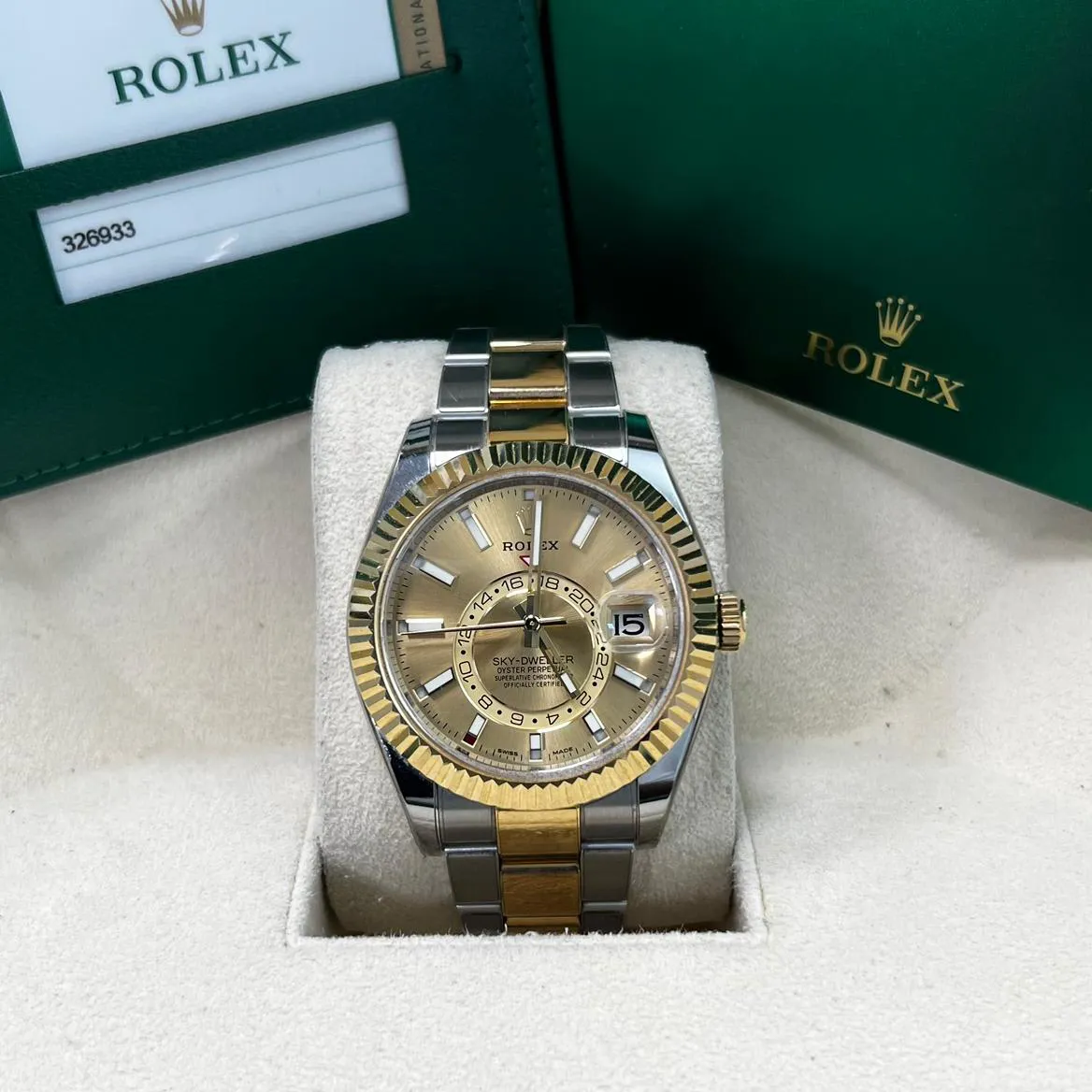 Rolex Sky-Dweller 326933-0001 42mm Yellow gold Champagne 7