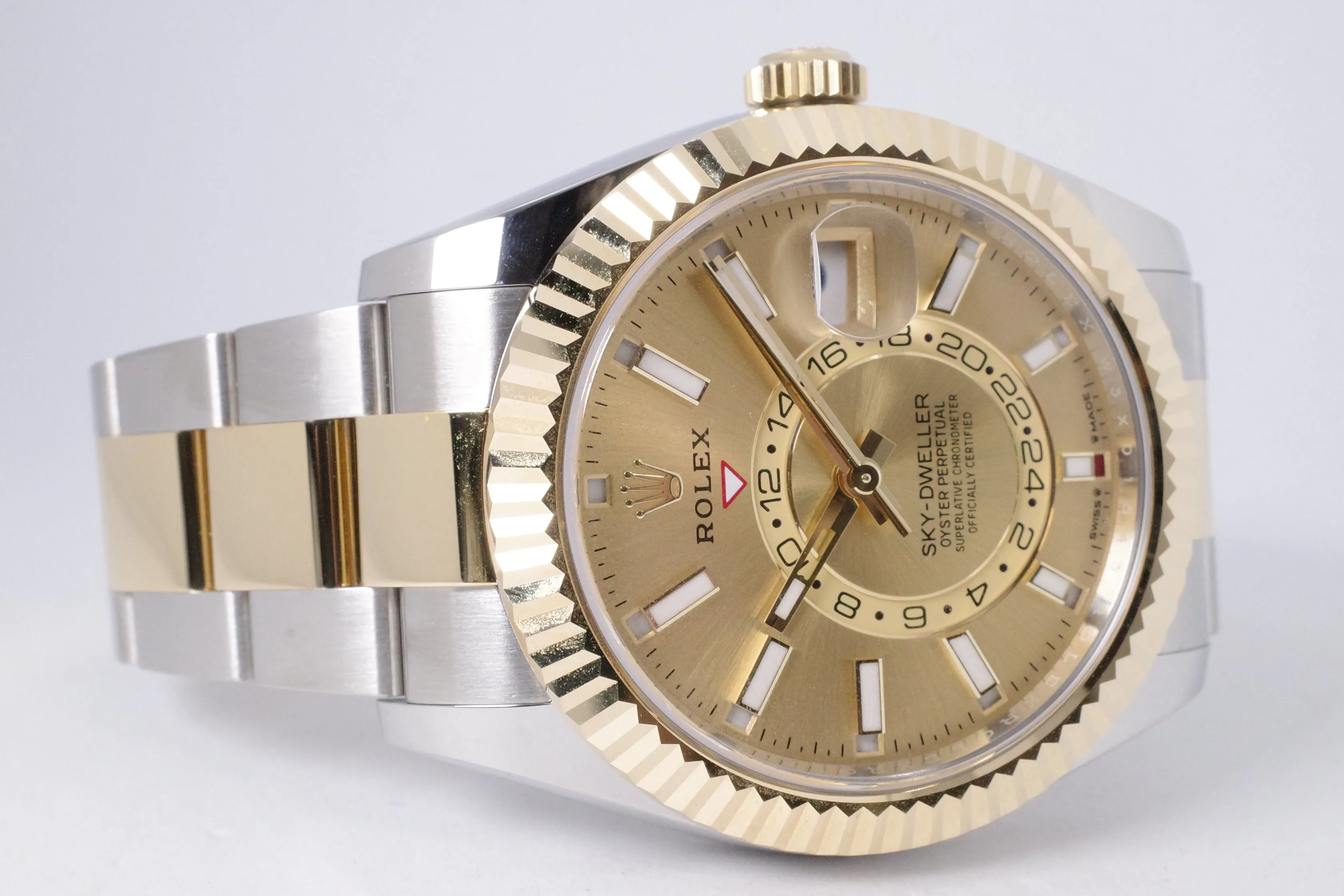 Rolex Sky-Dweller 326933 42mm TWO TONE Black 3