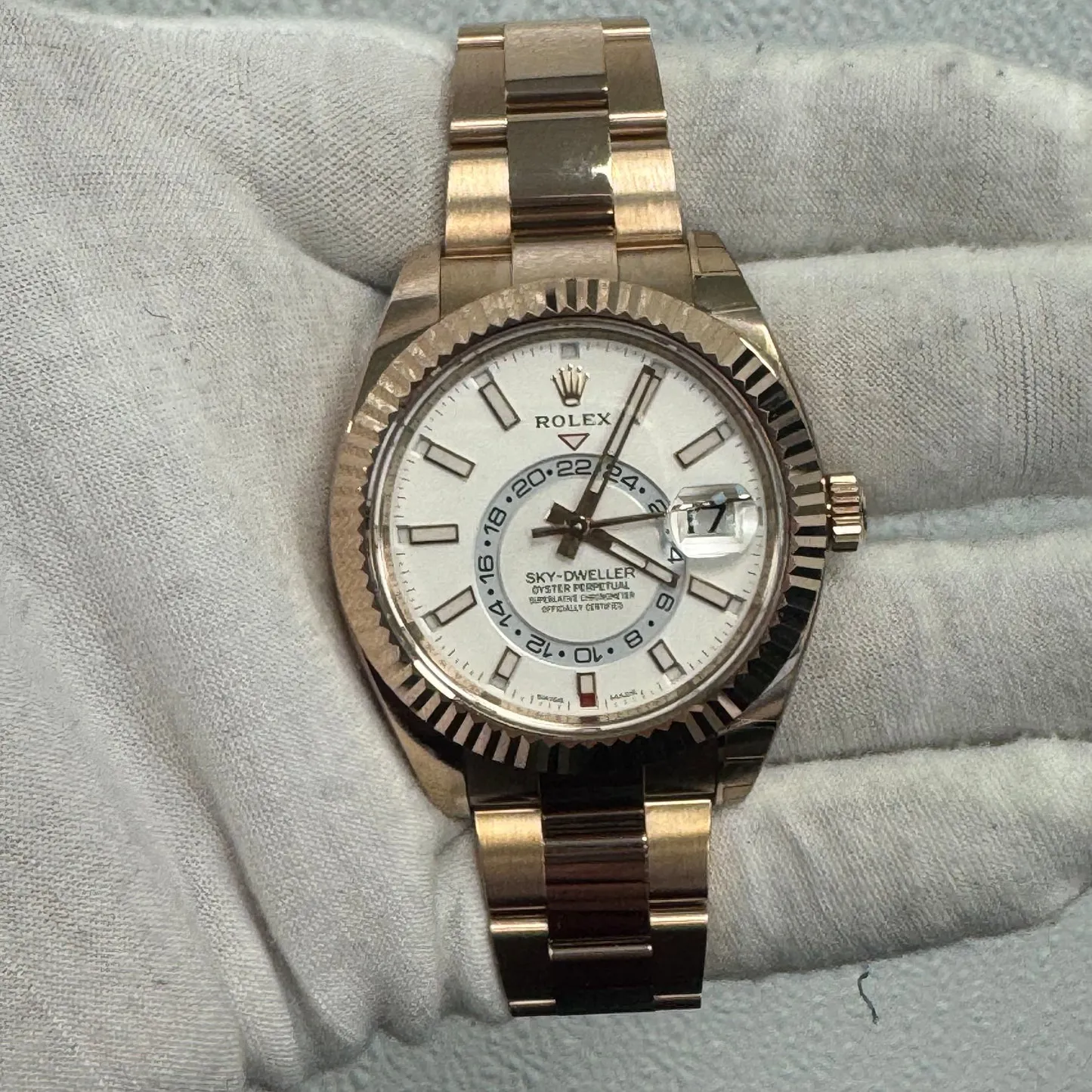 Rolex Sky-Dweller 326935 42mm Rose gold White 1