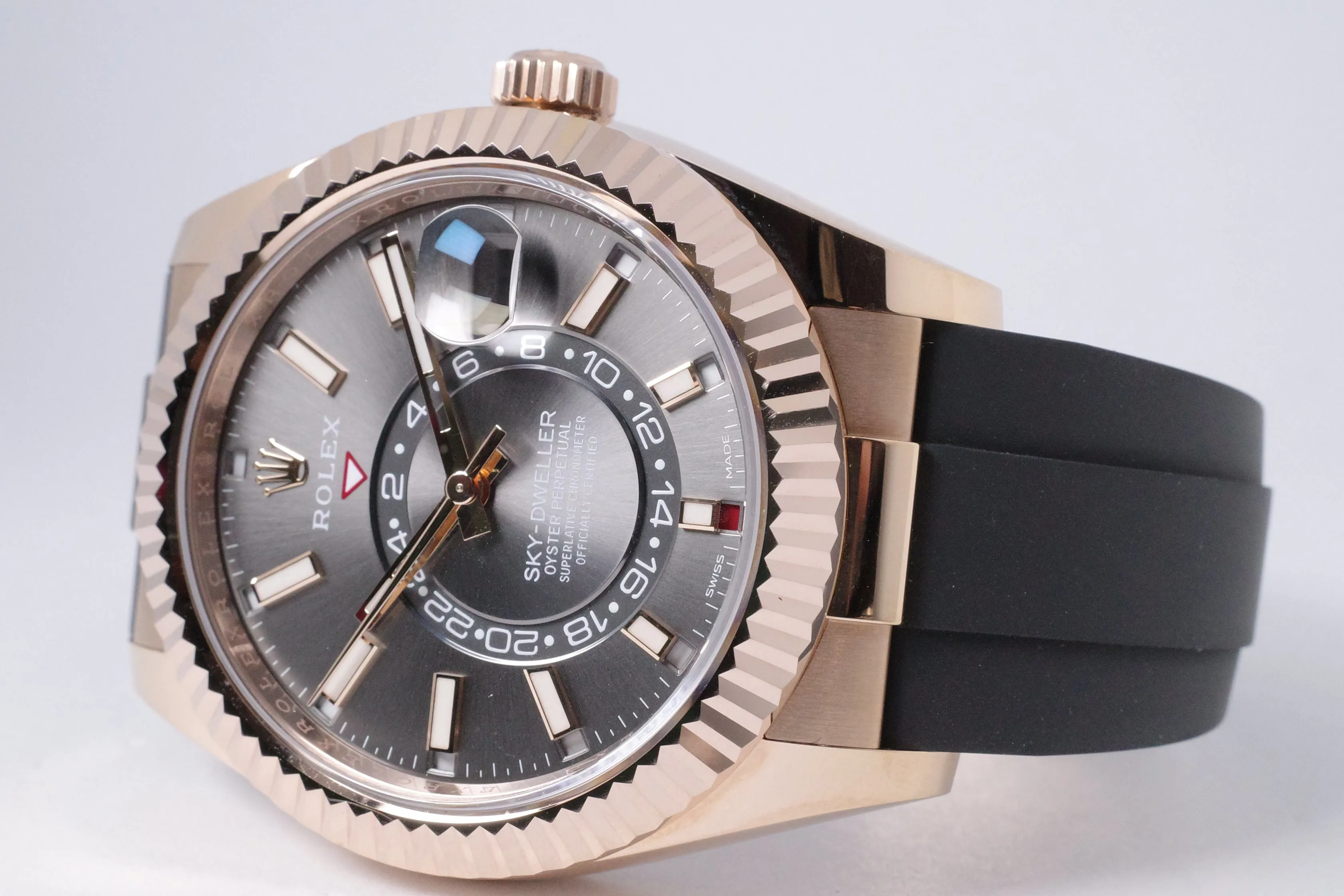 Rolex Sky-Dweller 336235 42mm Rose gold Gray 6