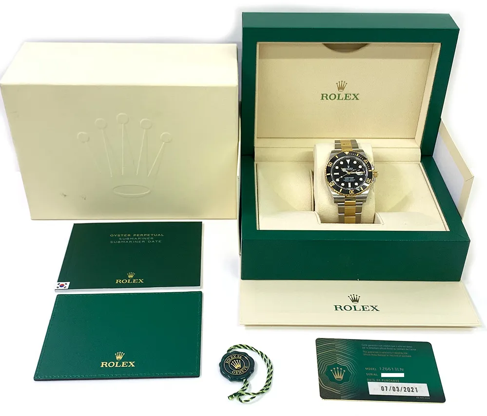 Rolex Submariner 126613LN 41mm Yellow gold and Stainless steel Black 6