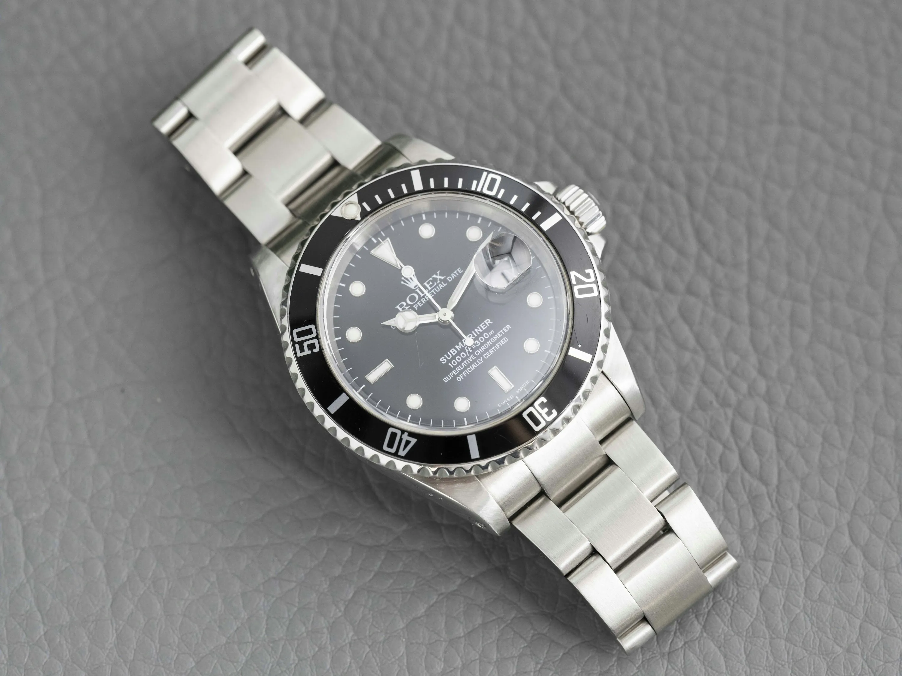 Rolex Submariner 16610 40mm Stainless steel Black 2