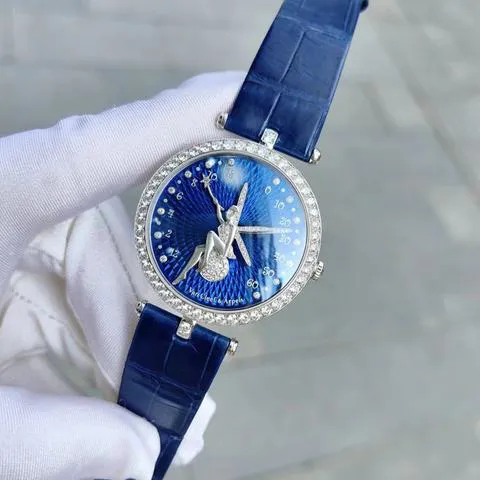 Van Cleef & Arpels VCARO8T500 38mm White gold Blue 3