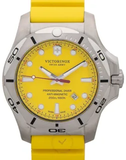 Victorinox I.N.O.X. 241735 Stainless steel Golden