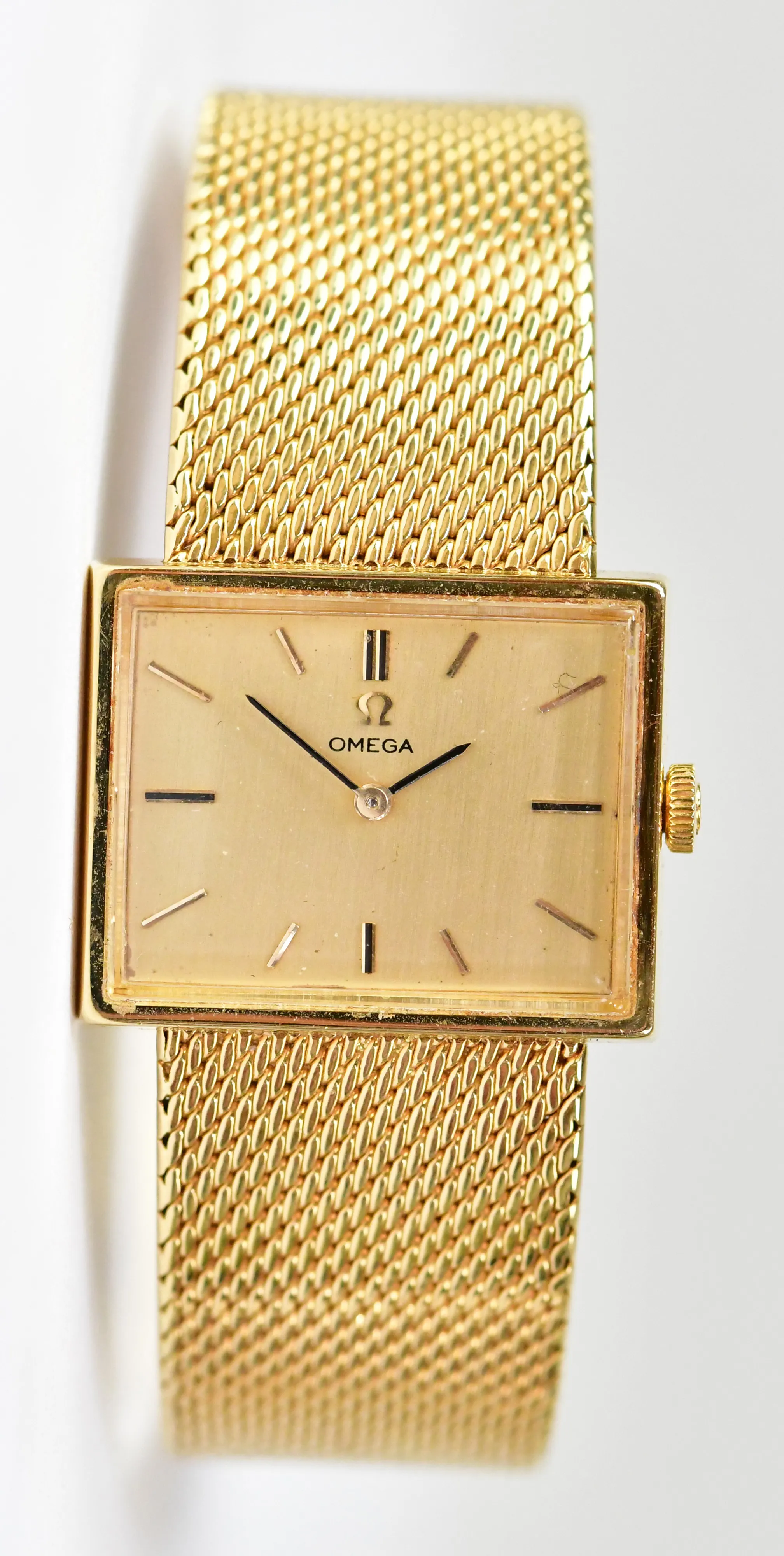 Omega 28mm Yellow gold Champagne